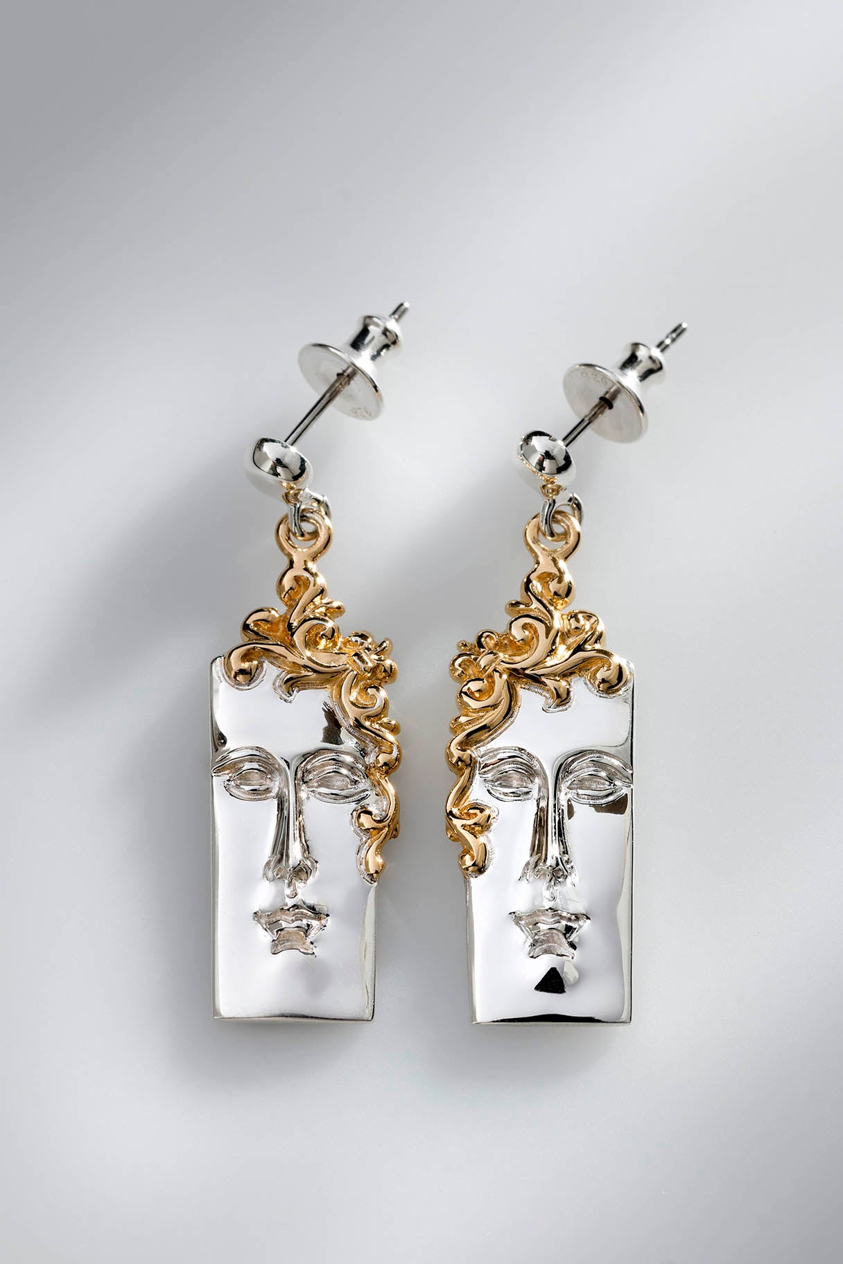 Romeo&#39;S Passion Earrings